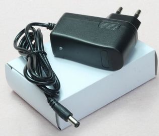 4.2V 12.6V 16.8V Li Ion 18650 Battery Charger / Lead Acid Battery Charger With Green Turn Light