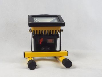 Portable Rechargeable Waterproof LED Flood Lights 10W 20W 30W 50W For Outside