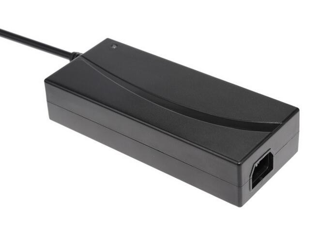 24V 5A AC DC Power Adapter 50-60Hz For CCTV LED Strips , 3 Years Warranty